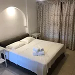 Christina Skiathos Lägenhetshotell