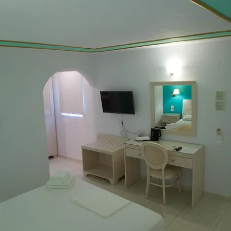 Christina Skiathos Vromolimnos