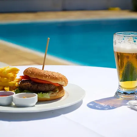 شقة فندقية Christina Skiathos 3*