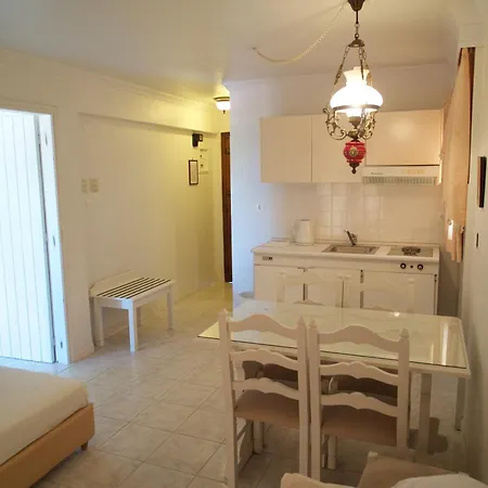 Christina Skiathos Vromolimnos